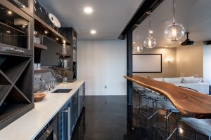 colorado custom home basement wet bar